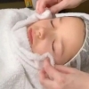 继承母亲衣钵的小七，已经开始在美妆圈营业了？